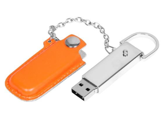 USB 2.0- флешка на 32 Гб в массивном корпусе с кожаным чехлом